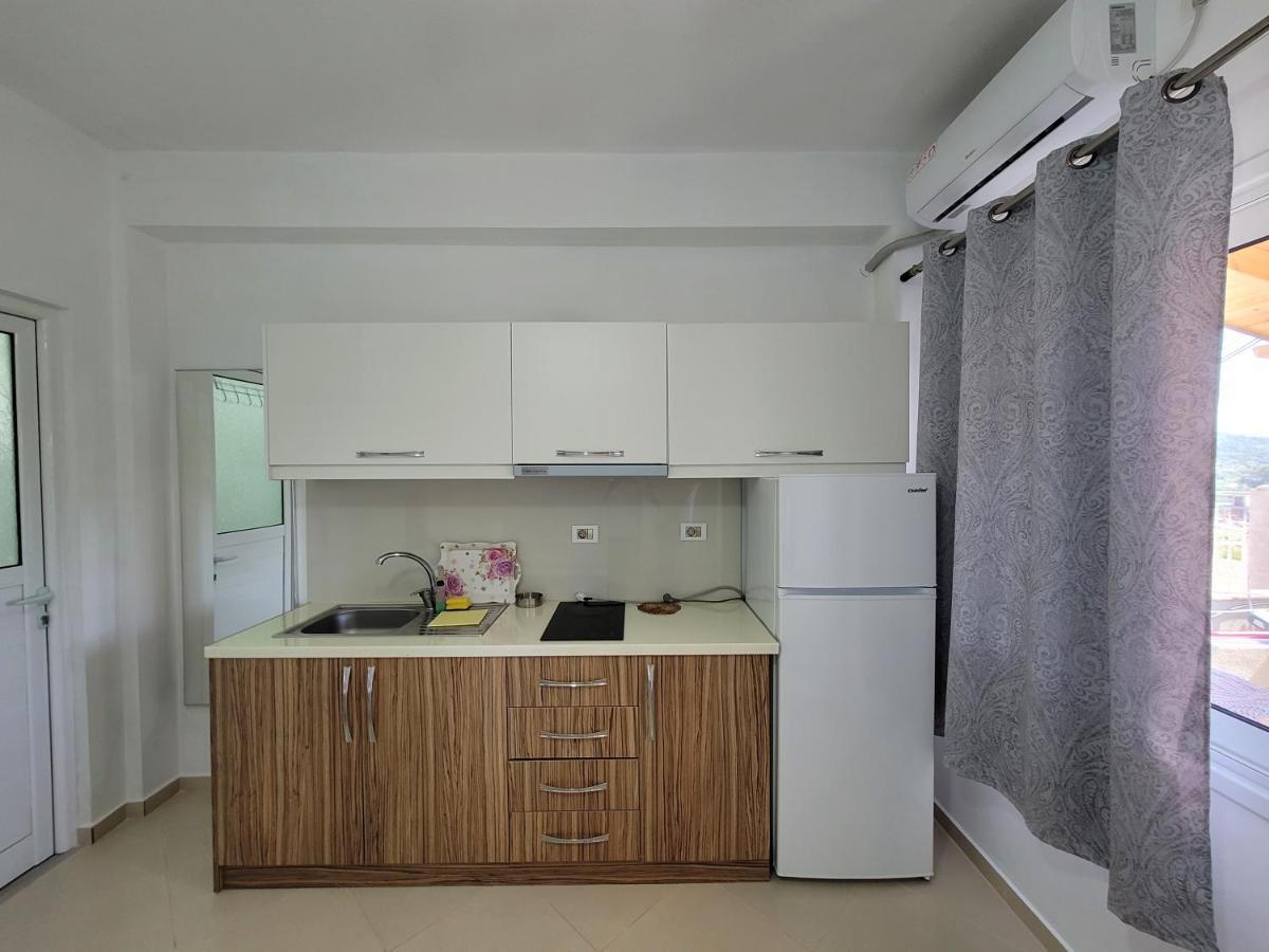 Spahiu Guesthouse Ксамил Екстериор снимка