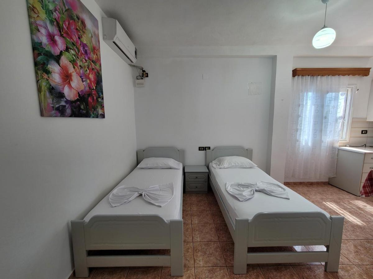 Spahiu Guesthouse Ксамил Екстериор снимка