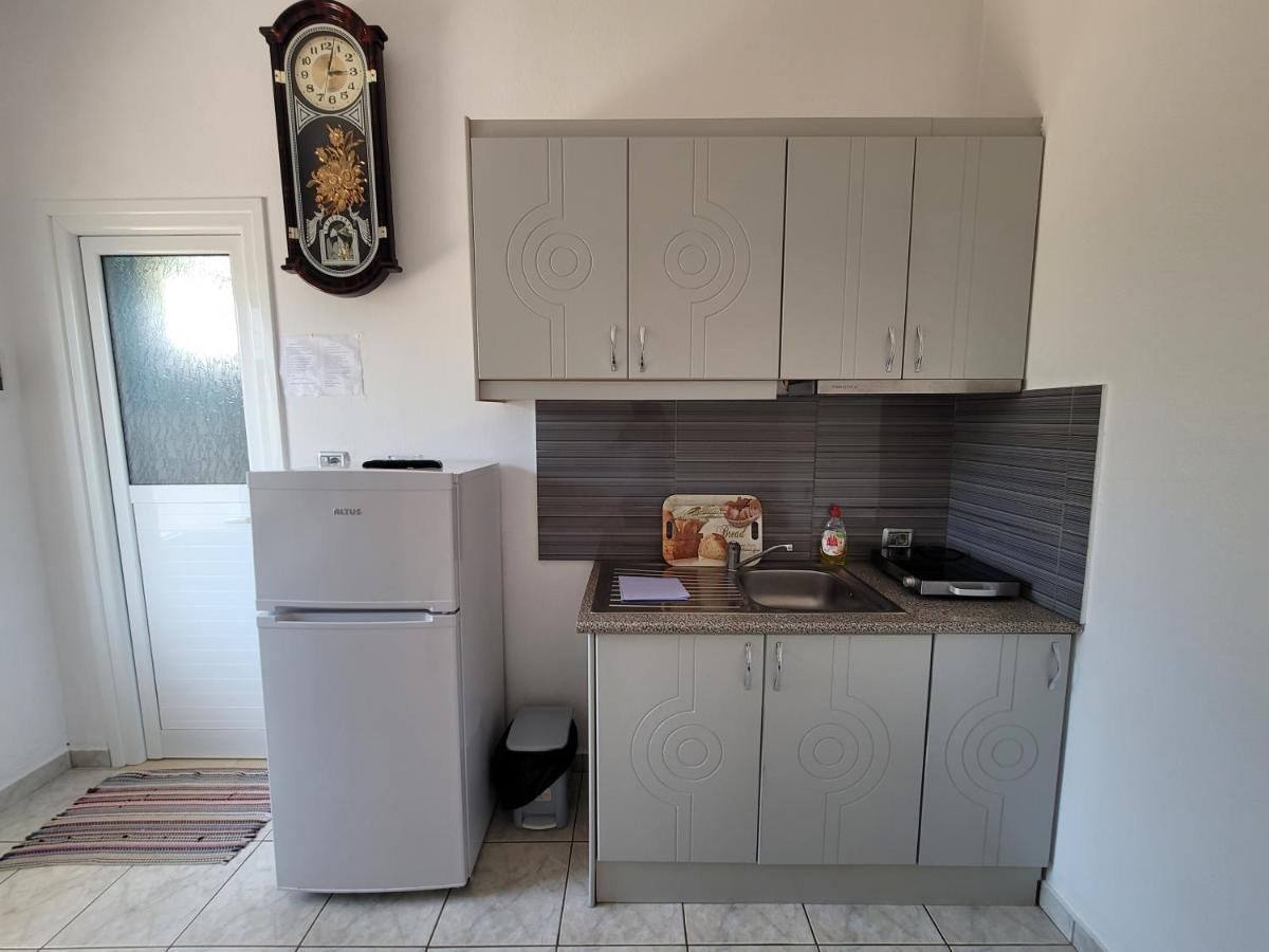 Spahiu Guesthouse Ксамил Екстериор снимка