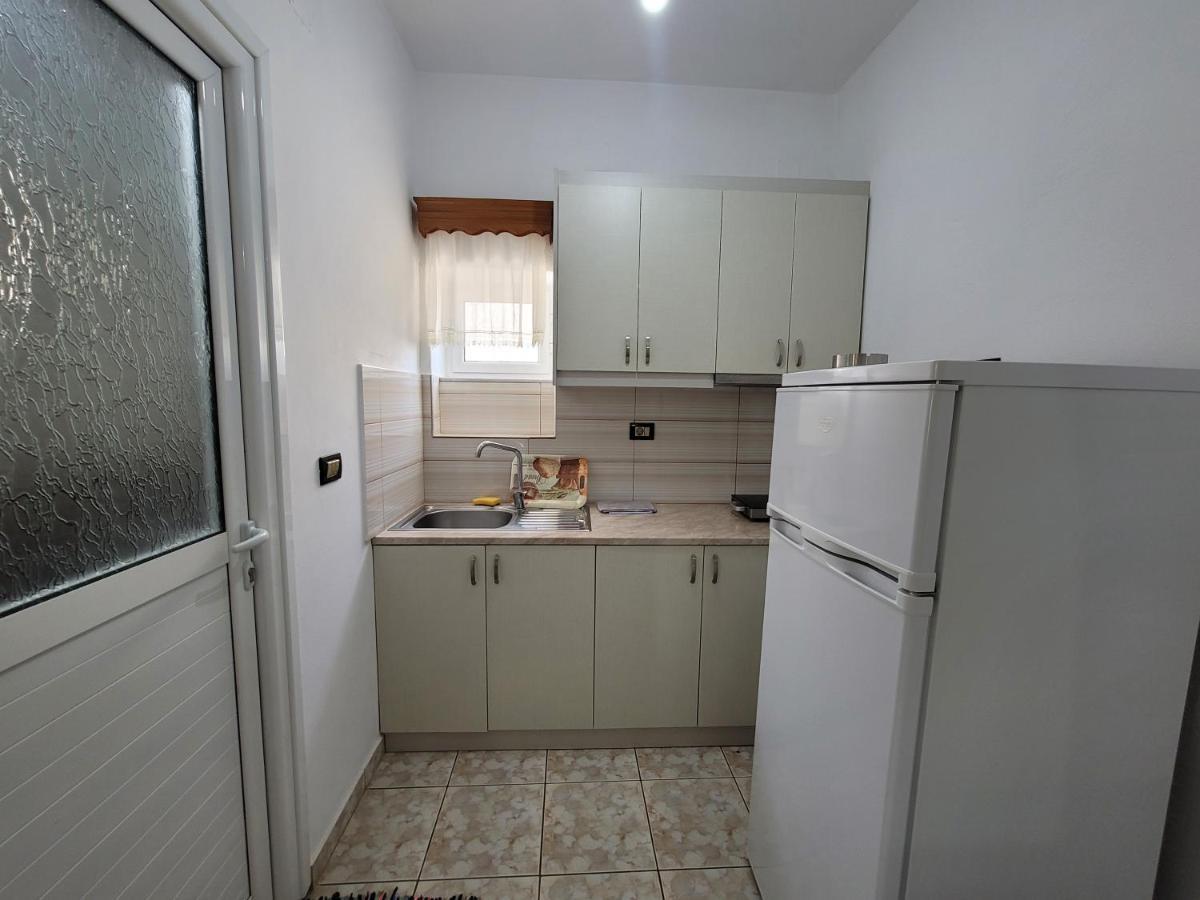 Spahiu Guesthouse Ксамил Екстериор снимка