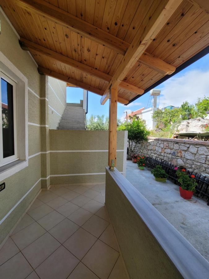 Spahiu Guesthouse Ксамил Екстериор снимка