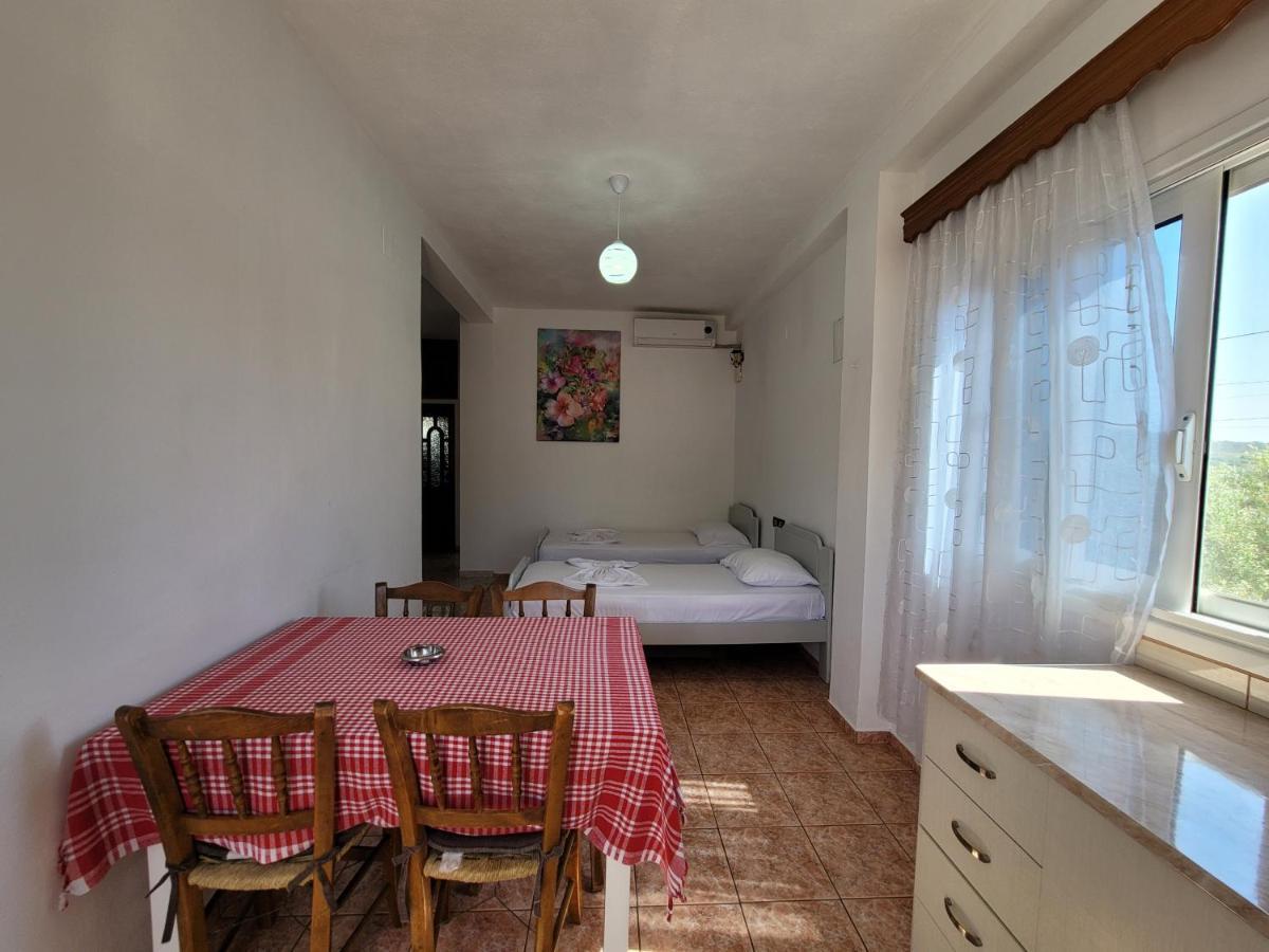Spahiu Guesthouse Ксамил Екстериор снимка
