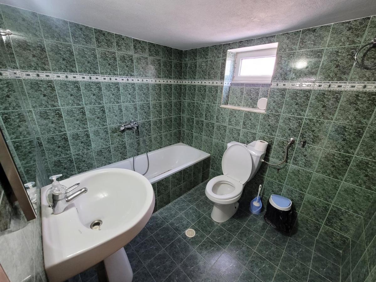 Spahiu Guesthouse Ксамил Екстериор снимка