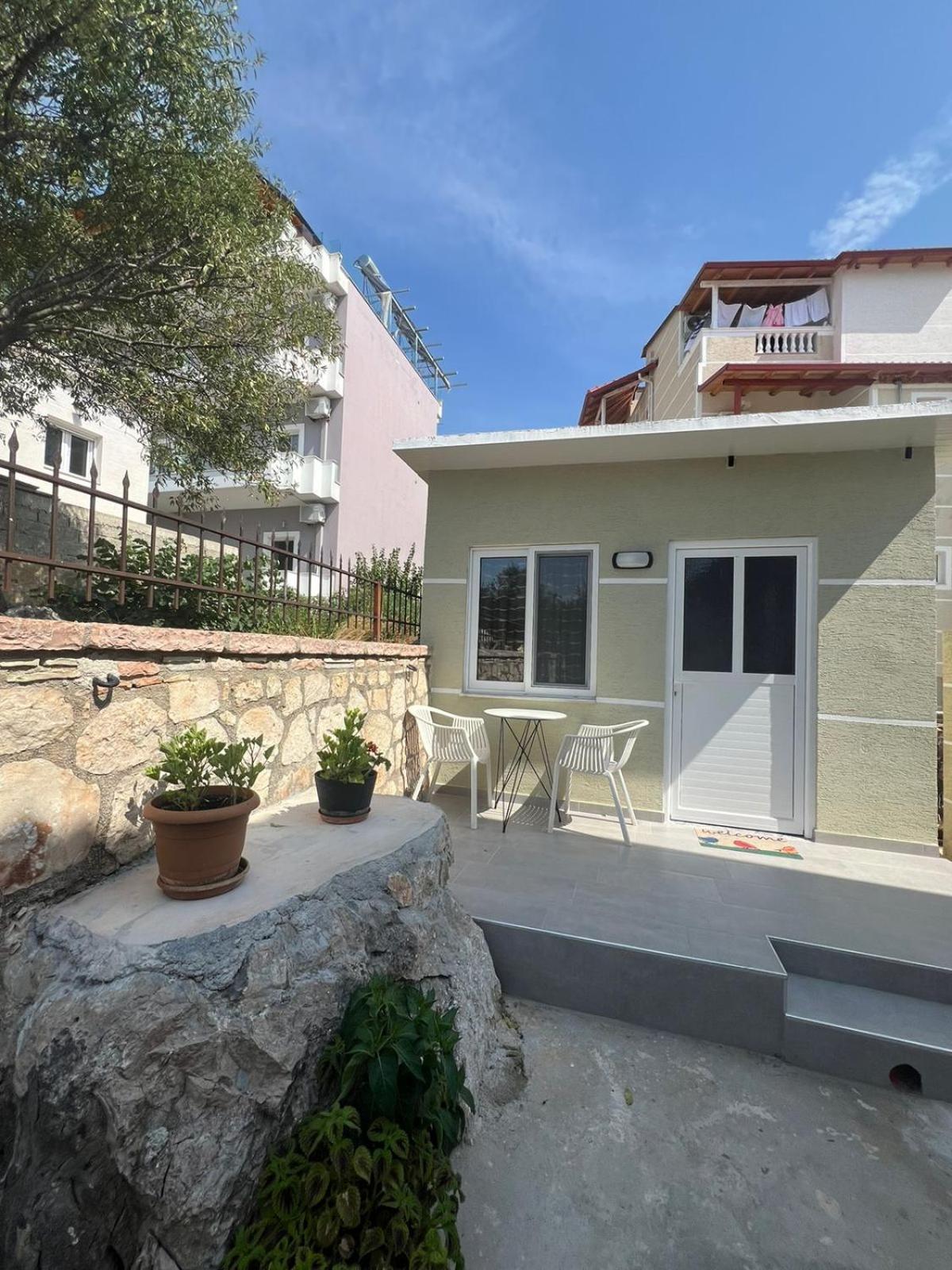 Spahiu Guesthouse Ксамил Екстериор снимка