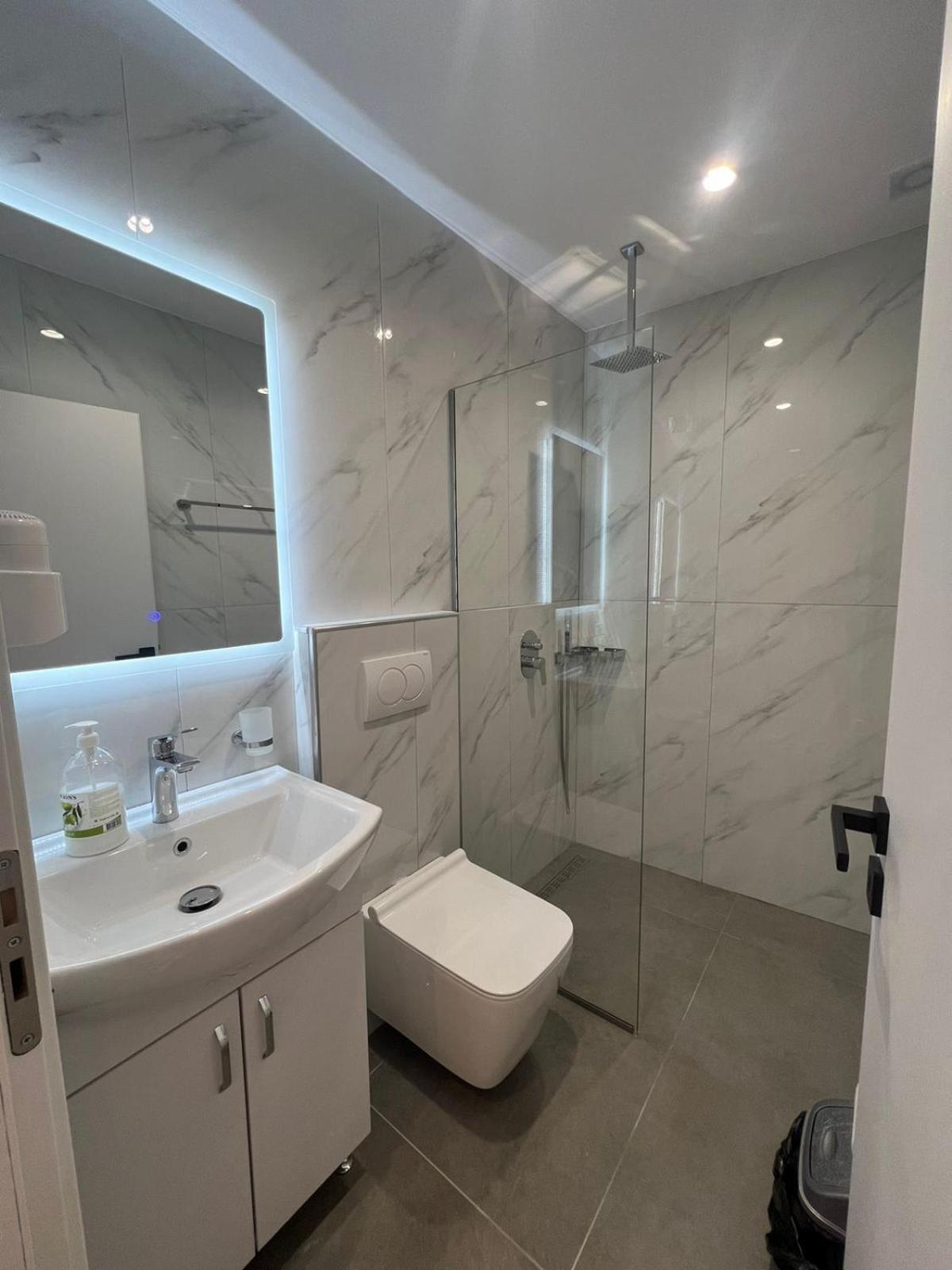 Spahiu Guesthouse Ксамил Екстериор снимка